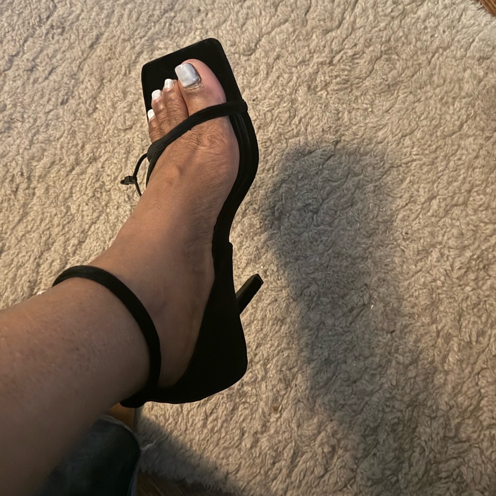 Elegant Black Strappy Heels
Felt  textured material